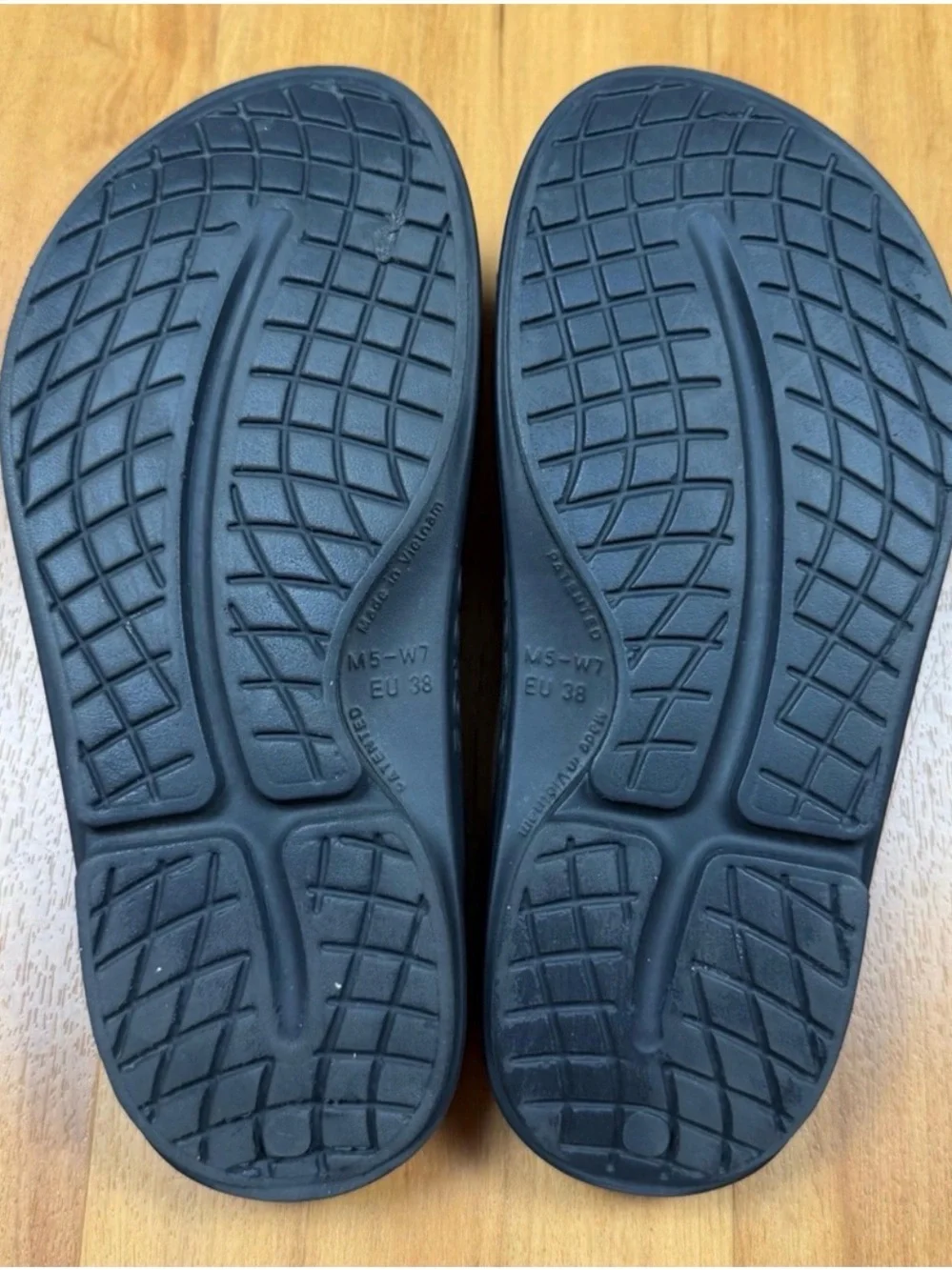 OOFOS OOriginal Sport Recovery Sandal Olive Green Black Mens 5, Womens 7 EU 38